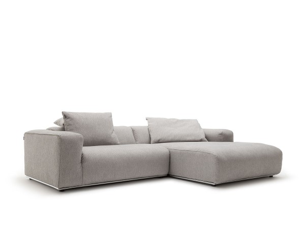 lounge-sofa-freistil-187-stoff-4020-longchair-rechts-schraeg-ansicht